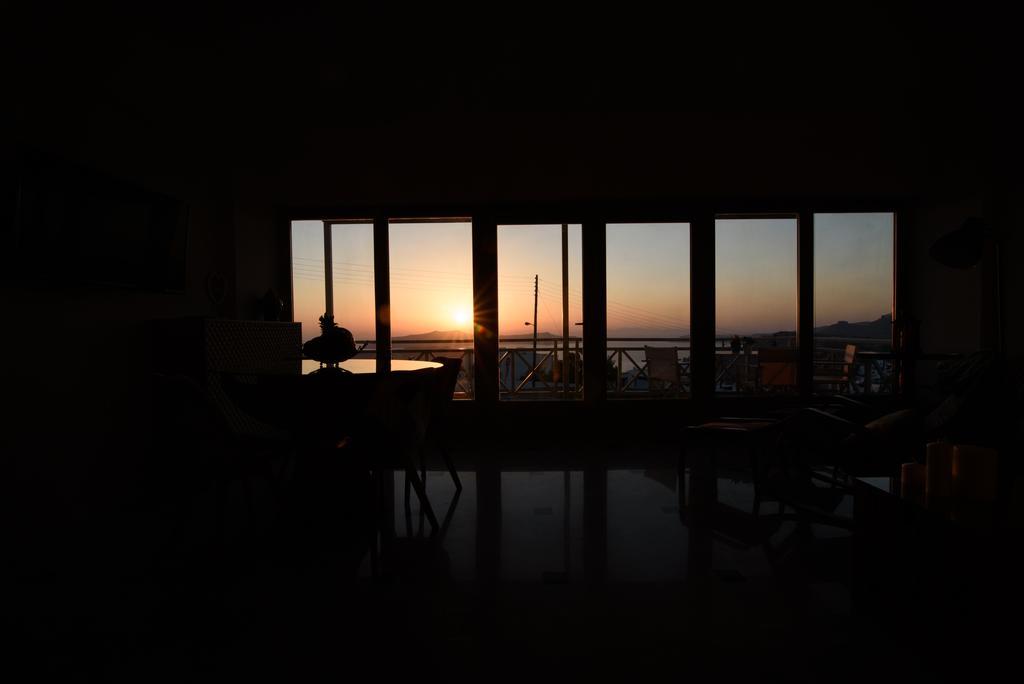 Island View Santorini Apartment Pyrgos Kallistis Bagian luar foto